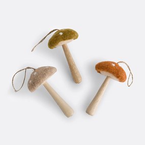Set van 3 vilten paddenstoelen met ophanglus, Caspar