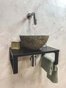 Saniclear Lovi fonteinset met rivierstenen waskom en chromen kraan voor in het toilet
