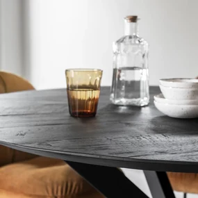 Ronde Eettafel Zwart Teakhout 130 Cm - 130 X 130cm.