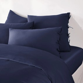 Effen kussensloop te strikken in katoen , Scenario