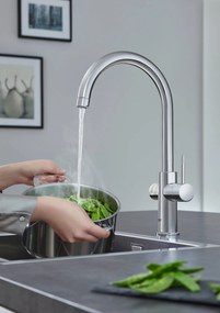 Grohe Red 3-in-1 kokendwaterkraan met C-uitloop en M-size boiler chroom
