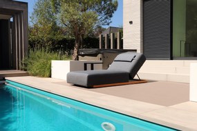 Flow Lio daybed sooty met teakhouten frame SALE