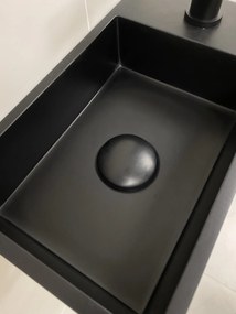 Saniclear mat zwarte Solid Surface clickwaste