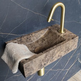 Saniclear Dark Emperador fonteinset met gebogen kraan in geborsteld messing