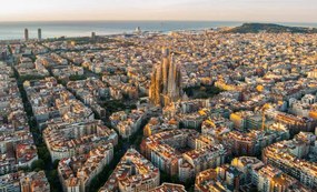 Foto Sagrada Familia and Barcelona skyline at, Pol Albarrán