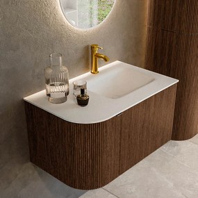 Mondiaz Kurve 75cm badmeubel ronding links walnut met 1 lade en deur en wastafel grunne kraangat rechts
