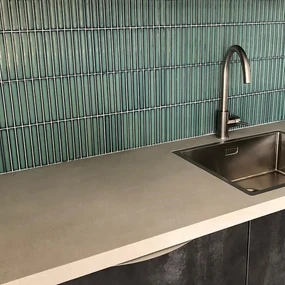 The Mosaic Factory Sevilla smalle vinger 2cm mozaïek tegels 30x30 ocean green