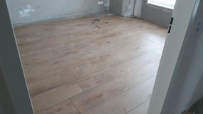 Houtlook Tegel Visgraat 15x60 Cm Bruin DC1