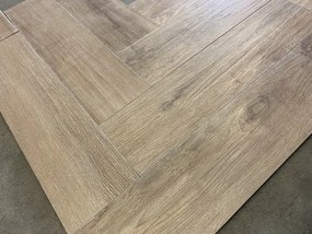 Houtlook Tegel Visgraat 15x60 Cm Bruin DC1