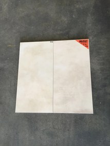Vloertegel 30x60 Cm Betonlook Beige DC24 - Restpartij Nog 5,04 M2 Op Voorraad