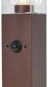 Buitenlamp roestbruin met helder glas 80cm IP44 met stopcontact en bewegingssensor - Malios Modern E27 Buitenverlichting