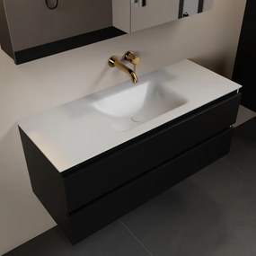 Mondiaz Aivy badmeubel 120cm urban met wastafel solid surface talc midden zonder kraangat en spiegelkast