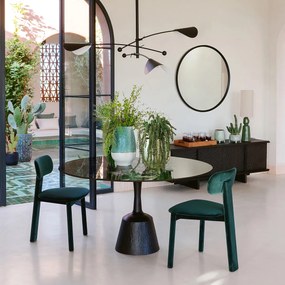 Met fluweel beklede stoel, MARAIS, ontwerp Emmanuel Gallina