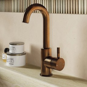 Saniclear Matrix Curved wastafelkraan verouderd messing