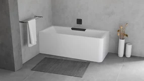 Polysan Monolith Cascata links half vrijstaand bad met zwarte waterval uitloop 180x80cm