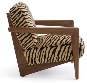 Fauteuil in massief notenhout met dierenprint, Izag