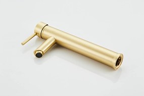 Saniclear Brass verhoogde wastafelkraan geborsteld messing mat goud