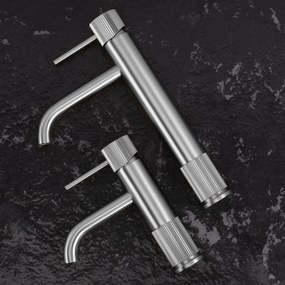 Wastafelkraan Rea Lungo Stripe Brush Nickel Low