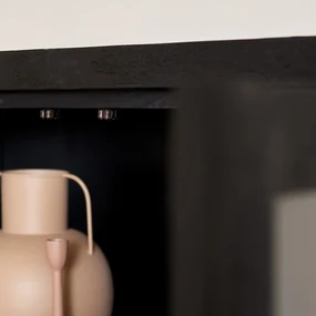 Starfurn Boaz Black Zwarte Vitrinekast Van Mangohout - 115x45x180cm.