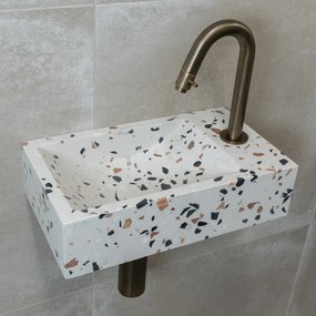 Saniclear Terrazzo fonteinset met gebogen kraan in verouderd messing