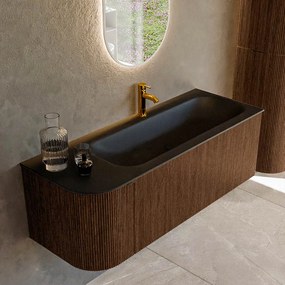 Mondiaz Kurve 125cm badmeubel ronding links walnut met 1 lade en deur en wastafel big medium kraangat rechts urban