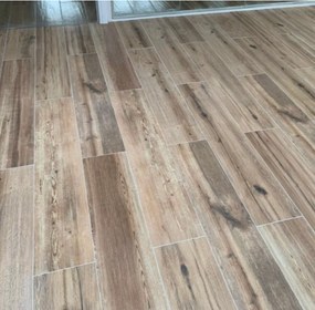 Houtlook Tegel 23x120 Cm Origin Bruin N15 - Restpartij Nog 1.08 M² Op Voorraad