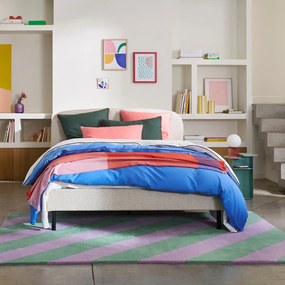 Gestoffeerd bed in bouclette stof, met lattenbodem, Conto