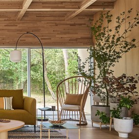 Bloempot op poot in hevea,  H58,5cm, Florian