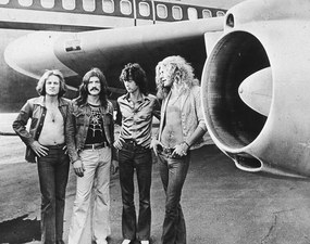 Foto Led Zeppelin With The Starship, 1973, Hulton Archive