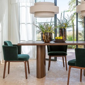 Tafelfauteuil met notenhouten poten en fluweel Jabote