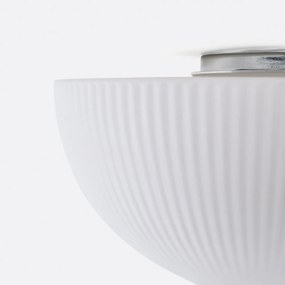 Plafondlamp of wandlamp, in gestreept opaline glas, diameter 33 cm, Loulou