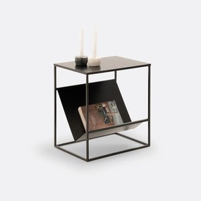 Bijzettafel en magazinehouder, Hiba